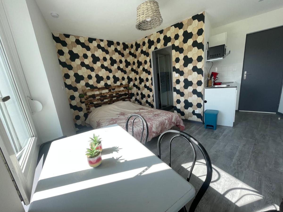 Studio Petit Plus Gaming ! Кале Экстерьер фото